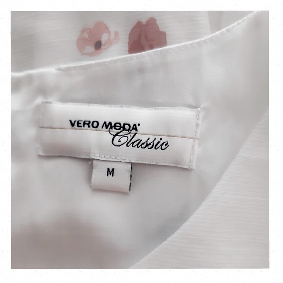 RETRO. VERO MODA Vintage Formal Dress. White & Pink Floral Print. Fit & Flared - Picture 7 of 9